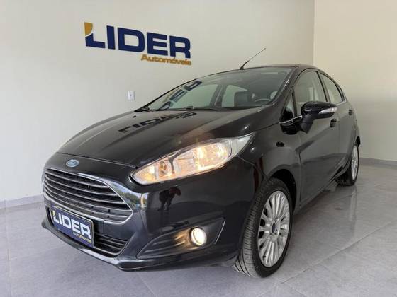 FORD FIESTA 1.6 TITANIUM HATCH 16V FLEX 4P MANUAL FORD FIESTA 1.6 TITANIUM HATCH 16V FLEX 4P MANUAL